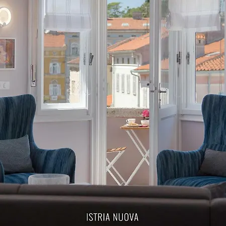 Istria Nuova's * Pula