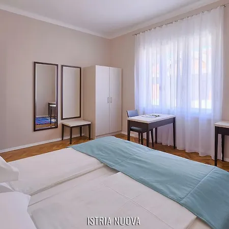 Istria Nuova's * Pula